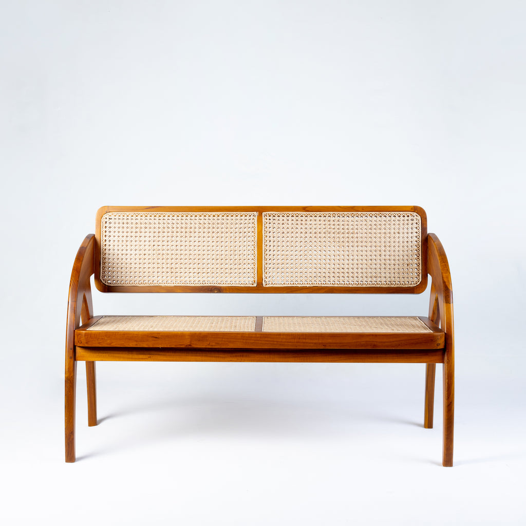 Aara Tangu Loveseat.