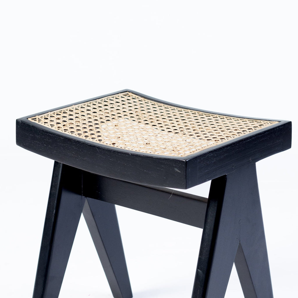 Pierre Stool.